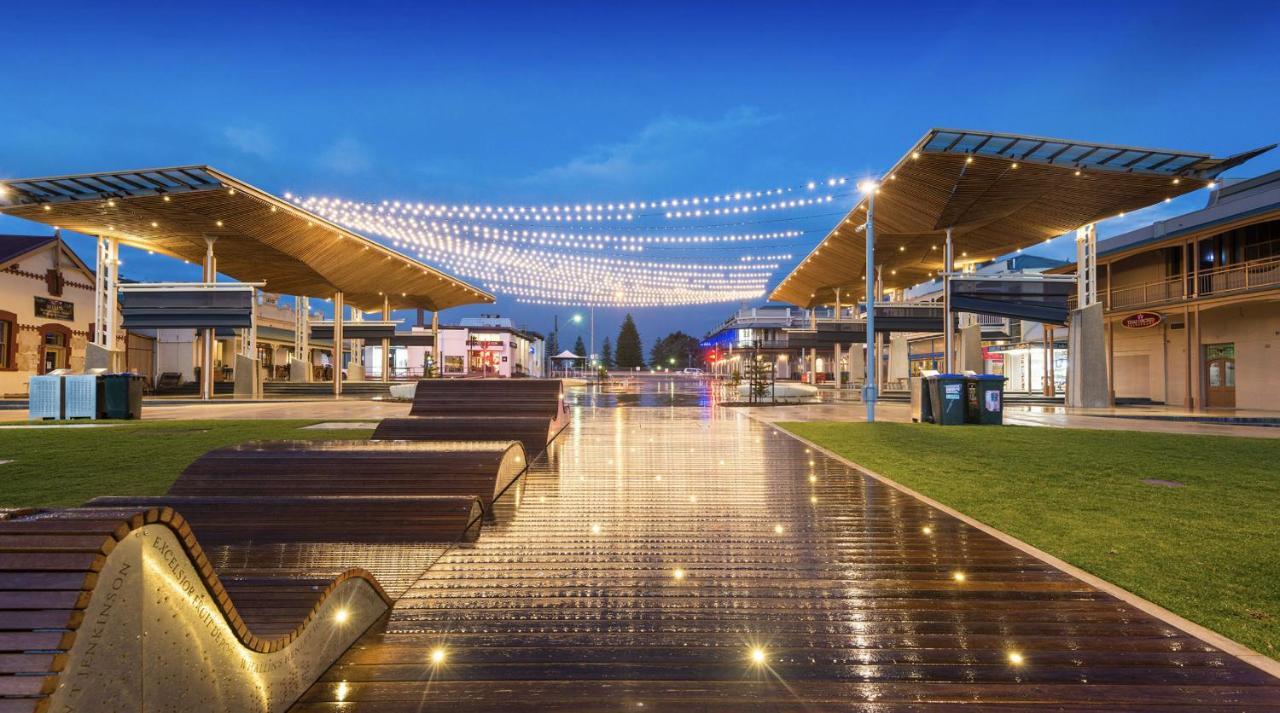 Kerrigan'S On Seaview- One Minute Walk To Beach - Not Beachfront Henley Beach South Luaran gambar